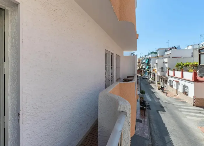 Spacious 3br Walk To & Old Town Apartamento Marbella