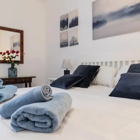 Spacious 3br Walk To & Old Town Apartamento *