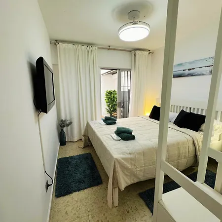 Spacious 3br Walk To & Old Town Daire *