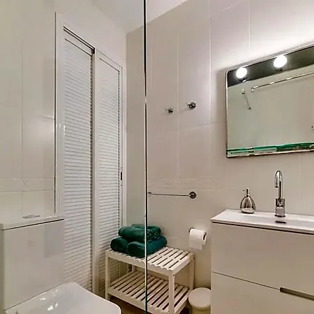 Spacious 3br Walk To & Old Town *