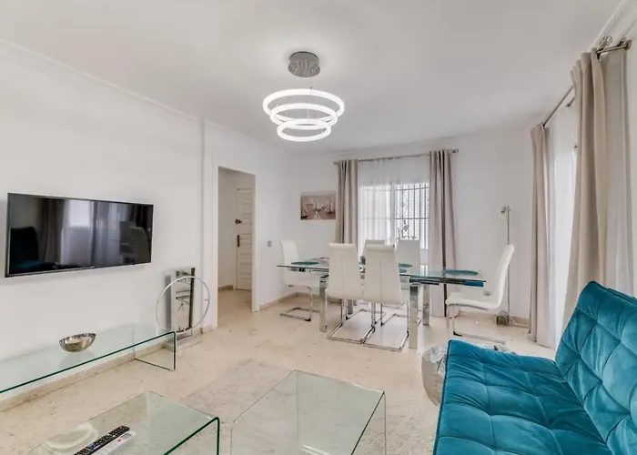 דירה Spacious 3br Walk To & Old Town מארבלה