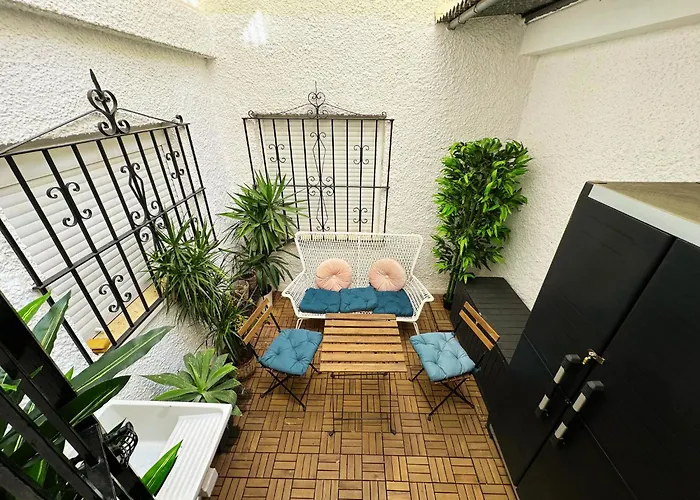 Spacious 3br Walk To & Old Town Marbella