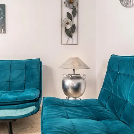 Spacious 3br Walk To & Old Town