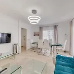 Апартаменты Spacious 3br Walk To & Old Town Марбелья