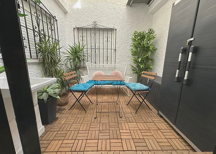 Spacious 3br Walk To & Old Town
